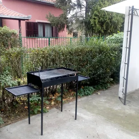 Apartment Ljupka Pančevo Exterior foto